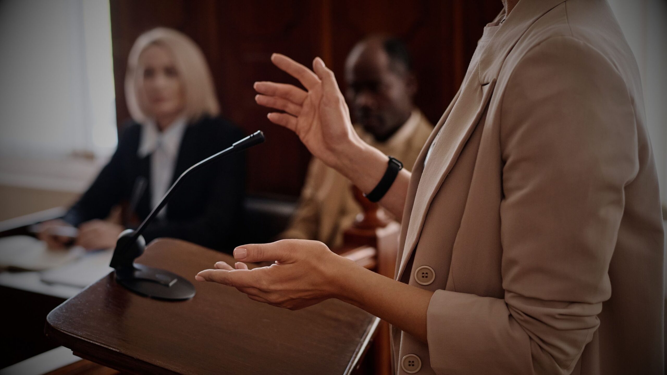 UK Employment law support: digital HR dashboard, disciplinary action form, business consultation, and Employment Tribunal representation by VINTTRO partners.